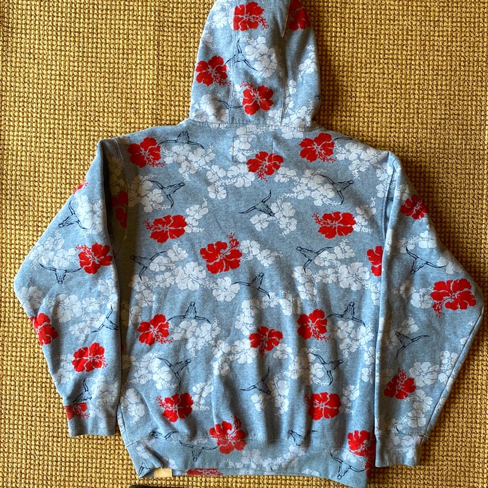 Ariat Western Aloha Men’s Small Lt. Blue Floral and Longhorn Skull Hoodie - Picture 4 of 4